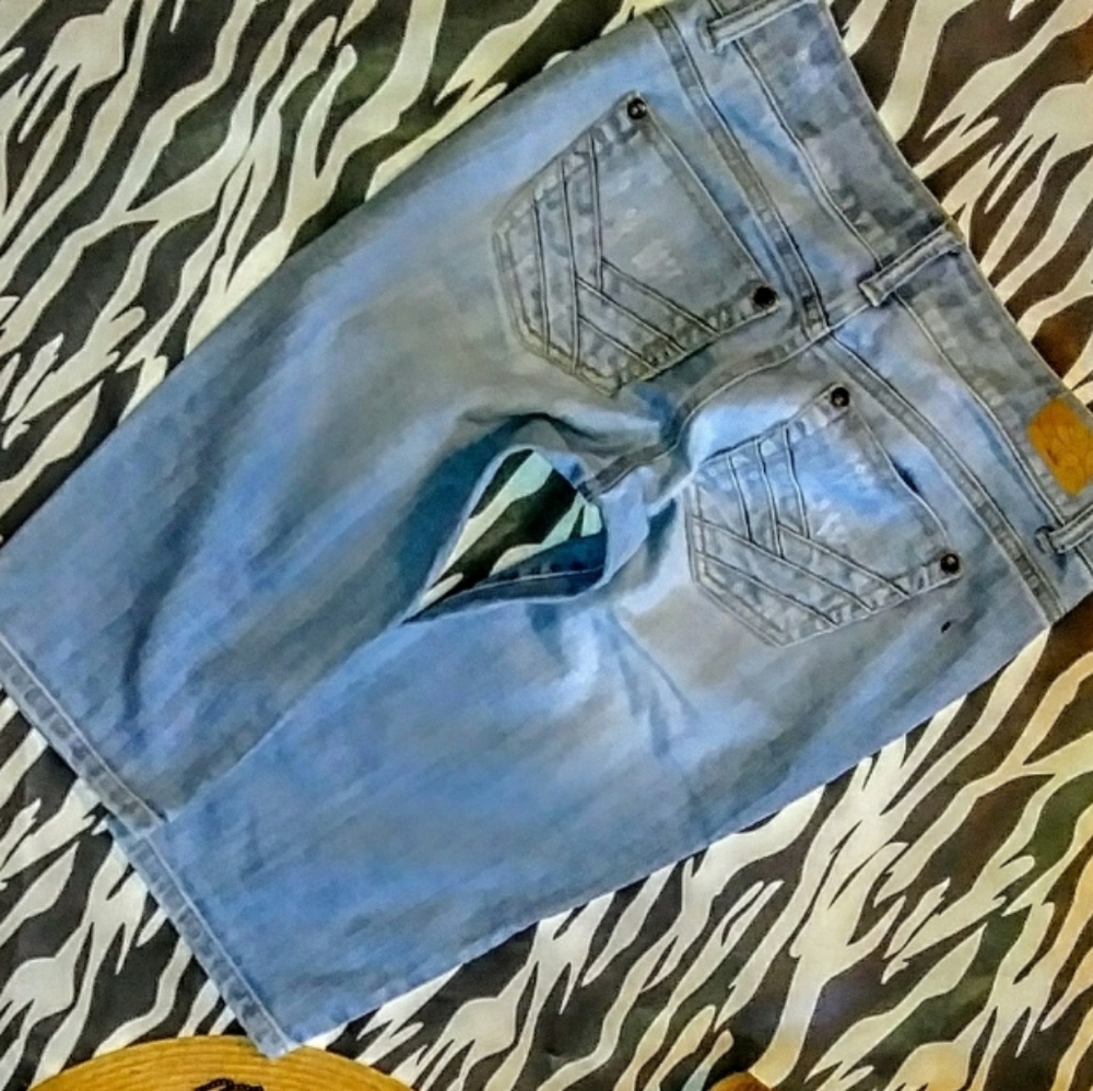 Vanilla Star Shorts Size 3 Denim Bermuda NWOT - Picture 3 of 9
